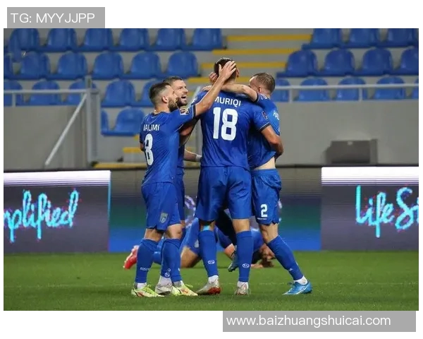 中国足球逆袭日本明星球队引发热议震撼赛场全景回顾