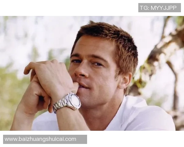 足球明星头像展现帅气男神魅力与风采的完美结合 足球明星头像展现帅气男神魅力与风采的完美结合