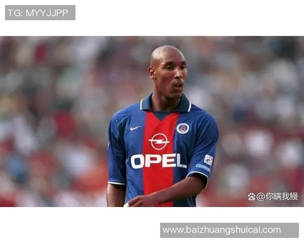 足球明星阿德的传奇故事与成就揭秘